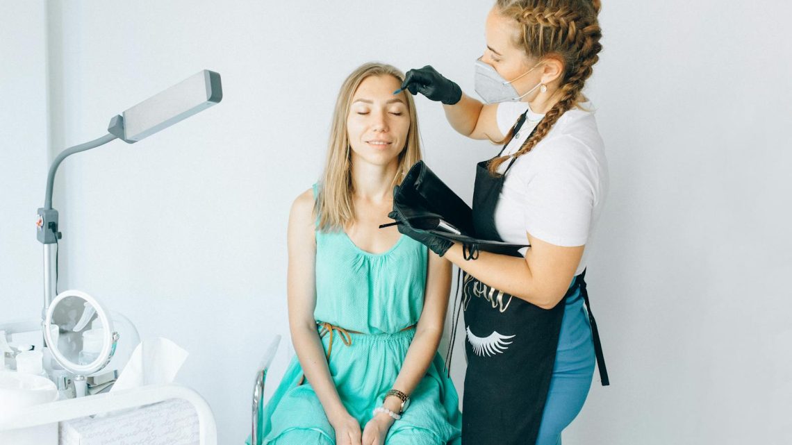 Ontdek de voordelen van Powder Brows in Den Bosch voor vollere en natuurlijk ogende wenkbrauwen